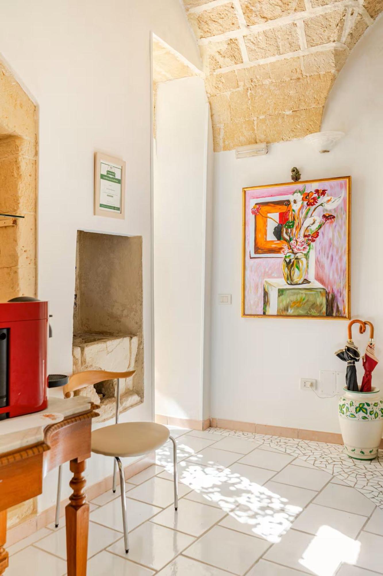 B&B Corte Dei Memoli Di Margiotta Giuseppina Lecce Exterior photo