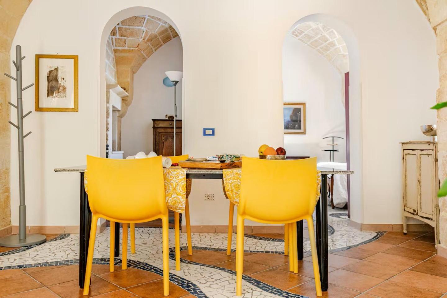 B&B Corte Dei Memoli Di Margiotta Giuseppina Lecce Exterior photo