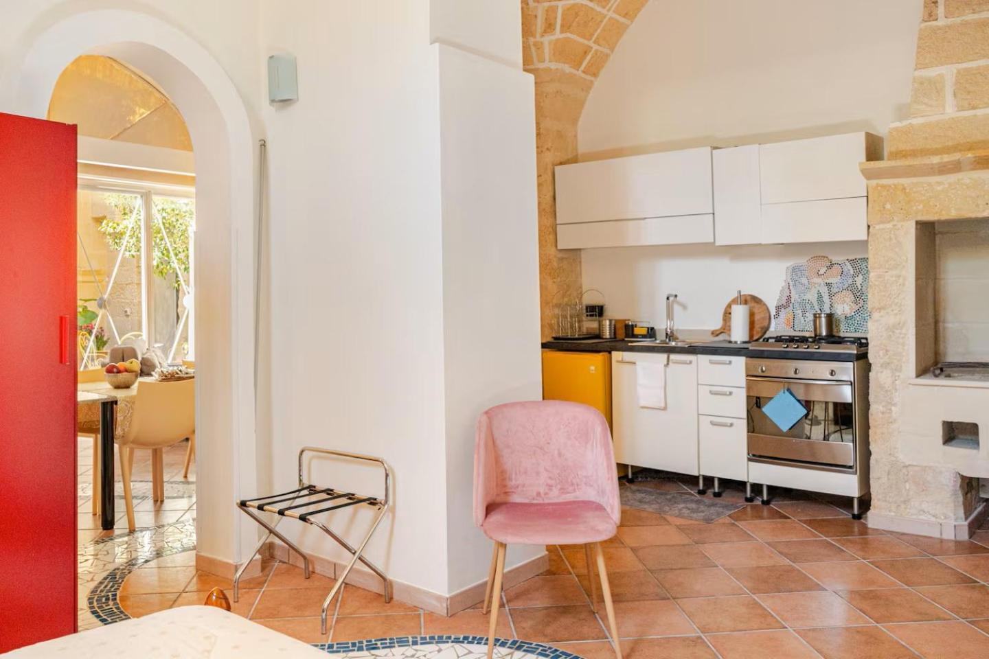 B&B Corte Dei Memoli Di Margiotta Giuseppina Lecce Exterior photo