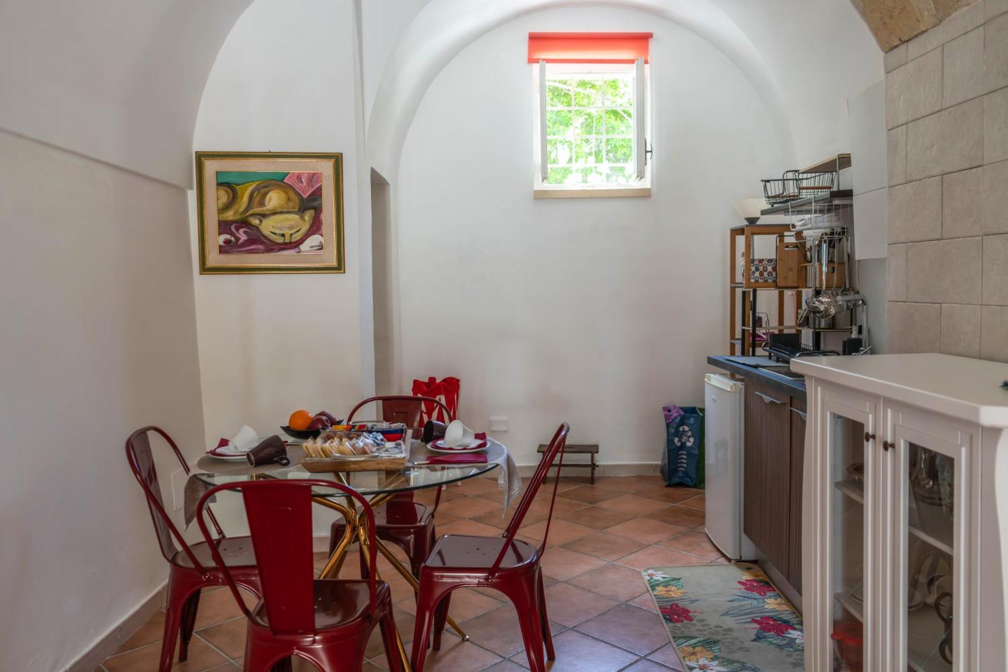 B&B Corte Dei Memoli Di Margiotta Giuseppina Lecce Exterior photo